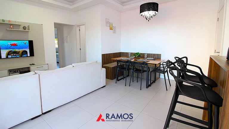 1074 - Apartamento para locação no centro de Bombinhas