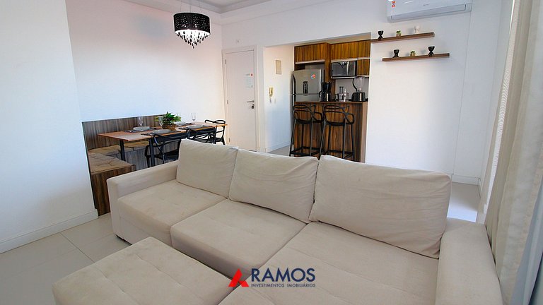 1074 - Apartamento para locação no centro de Bombinhas