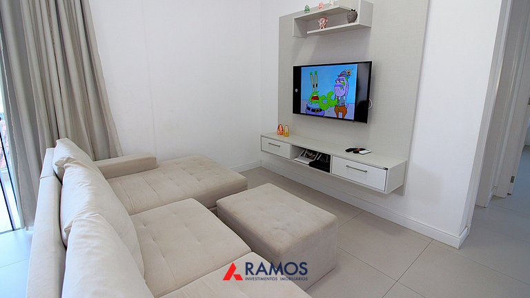 1074 - Apartamento para locação no centro de Bombinhas