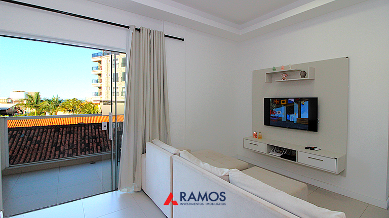 1074 - Apartamento para locação no centro de Bombinhas