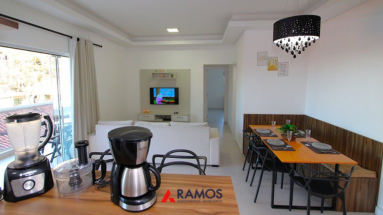 1074 - Apartamento para locação no centro de Bombinhas