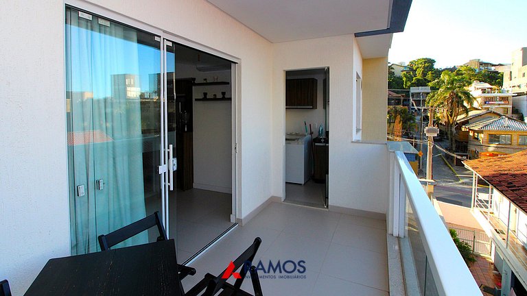 1074 - Apartamento para locação no centro de Bombinhas