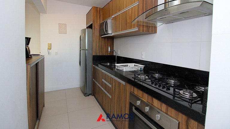 1074 - Apartamento para locação no centro de Bombinhas