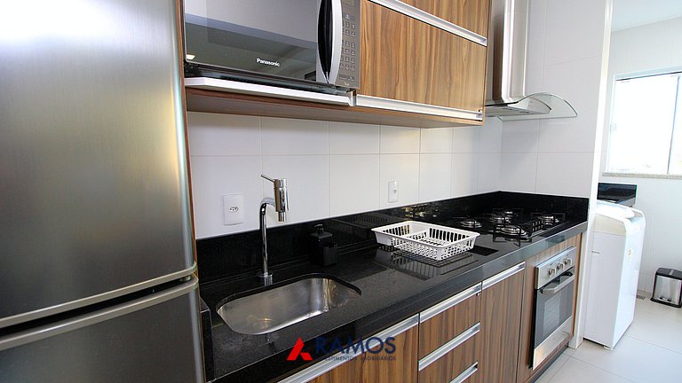 1074 - Apartamento para locação no centro de Bombinhas