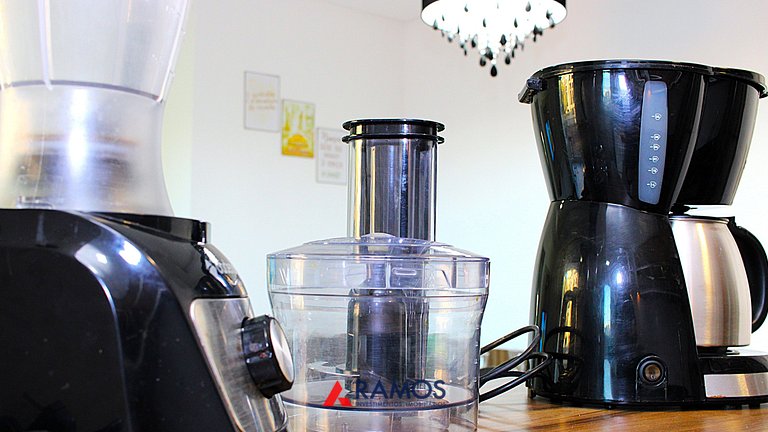 1074 - Apartamento para locação no centro de Bombinhas