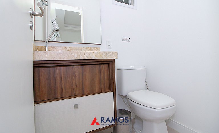 1074 - Apartamento para locação no centro de Bombinhas