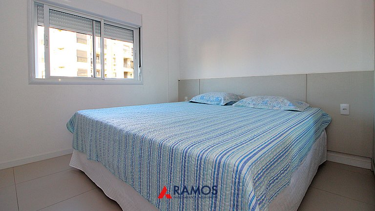 1074 - Apartamento para locação no centro de Bombinhas