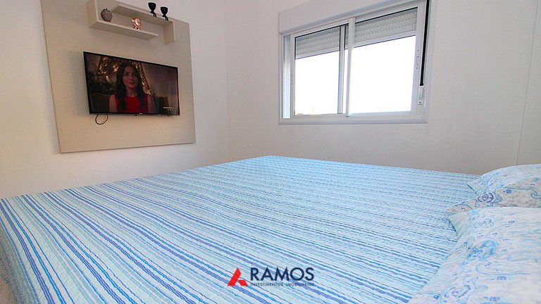 1074 - Apartamento para locação no centro de Bombinhas