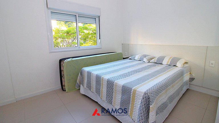 1074 - Apartamento para locação no centro de Bombinhas