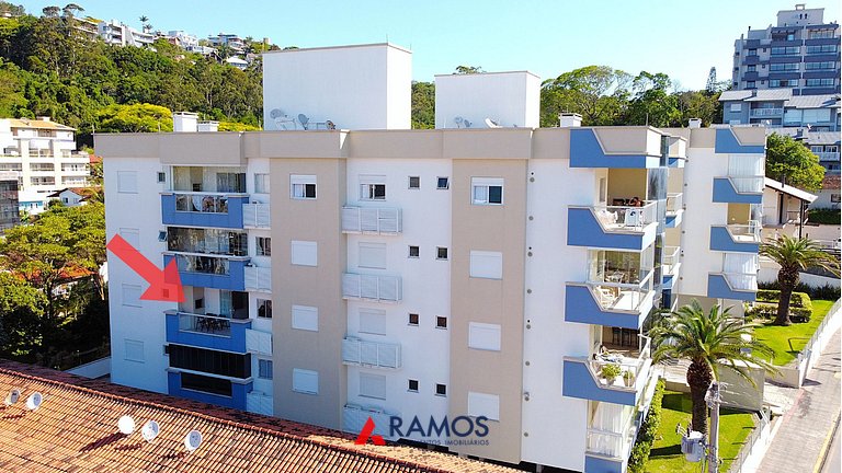 1074 - Apartamento para locação no centro de Bombinhas