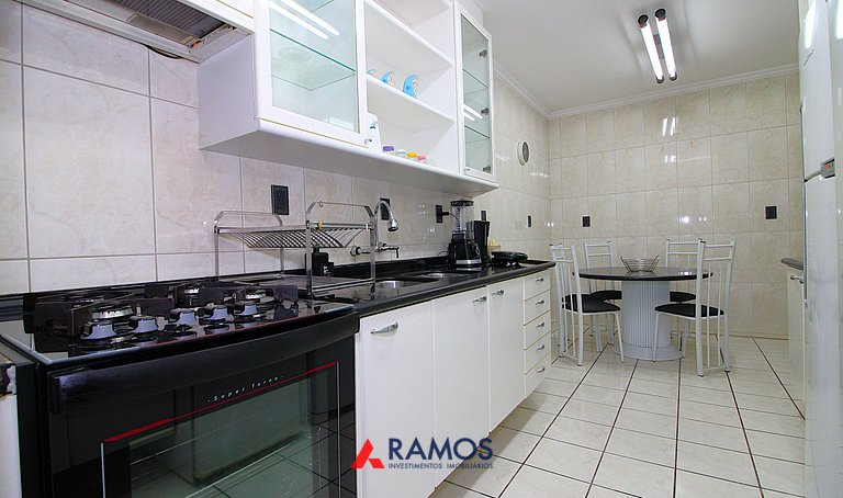 1038 - Apartamento com vista para o mar Bombinhas