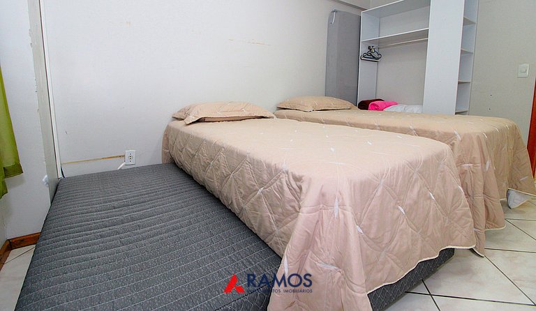 1029 - Apartamento no centro de Bombinhas - Residencial estr