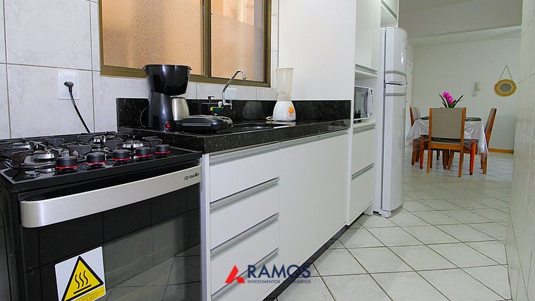 1075 - Praia de Bombinhas locação de temporada