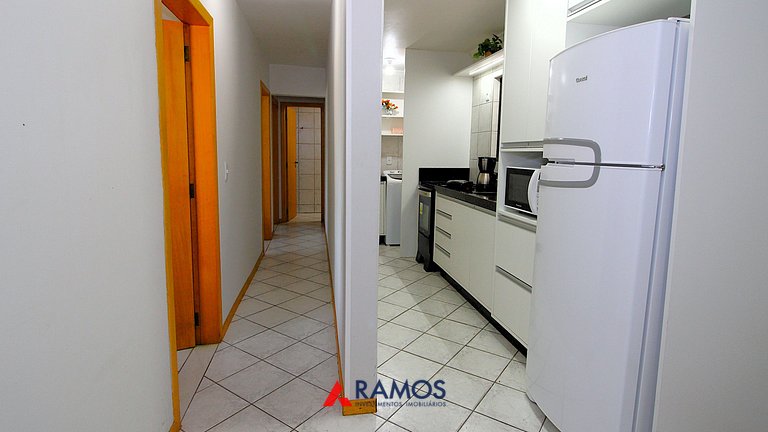 1075 - Praia de Bombinhas locação de temporada