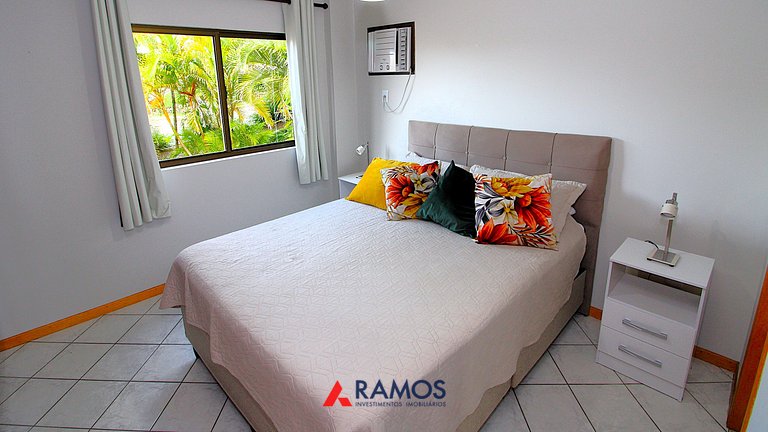 1075 - Praia de Bombinhas locação de temporada