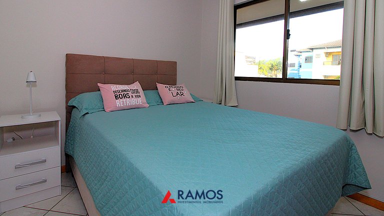 1075 - Praia de Bombinhas locação de temporada