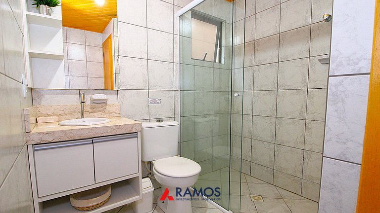 1075 - Praia de Bombinhas locação de temporada