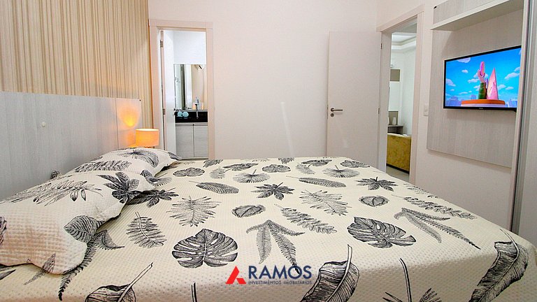 1071 - Apartamento com 2 Suítes na Praia de Bombinhas,