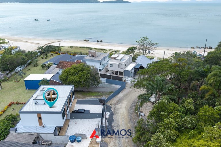 1000 Lindíssima casa a 50mts do mar em Zimbros