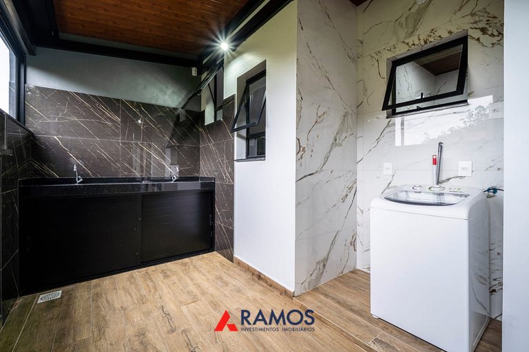 1000 Lindíssima casa a 50mts do mar em Zimbros