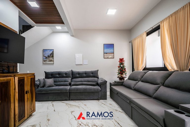 1000 Lindíssima casa a 50mts do mar em Zimbros