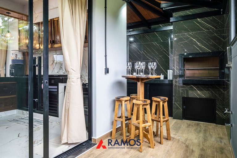 1000 Lindíssima casa a 50mts do mar em Zimbros