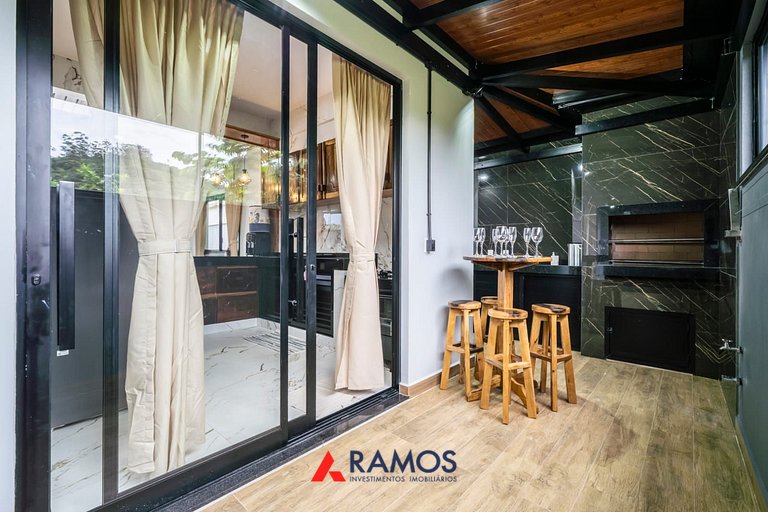 1000 Lindíssima casa a 50mts do mar em Zimbros