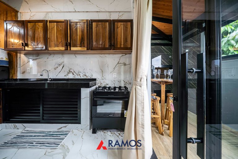 1000 Lindíssima casa a 50mts do mar em Zimbros