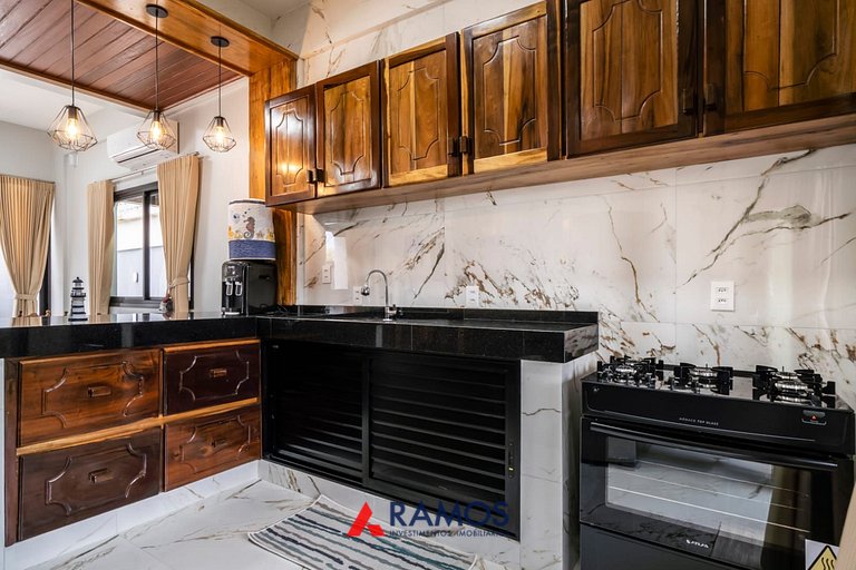 1000 Lindíssima casa a 50mts do mar em Zimbros