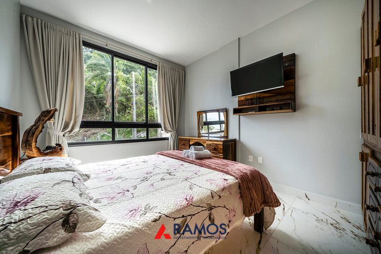 1000 Lindíssima casa a 50mts do mar em Zimbros