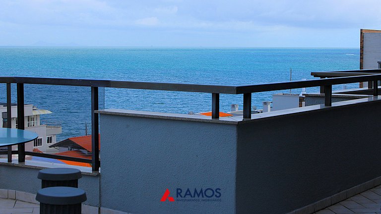 1027 - Cobertura duplex com piscina em Bombinhas