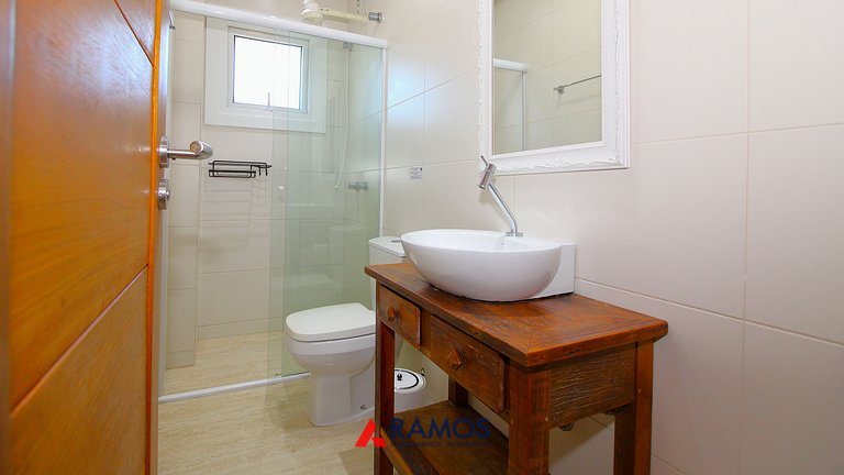 1079 - Apartamento com vista para o mar em Bombinhas