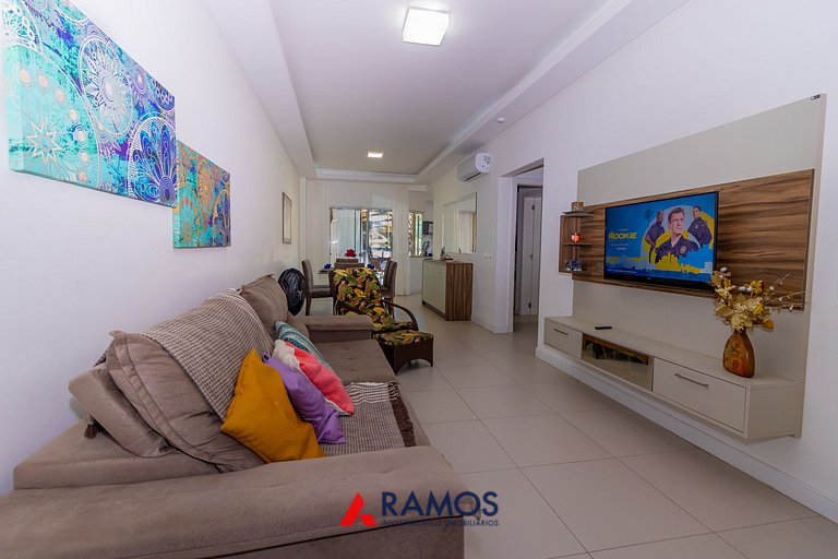 1067 - Apartamento para locação em Bombinhas com 03 suítes