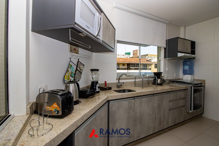 1067 - Apartamento para locação em Bombinhas com 03 suítes