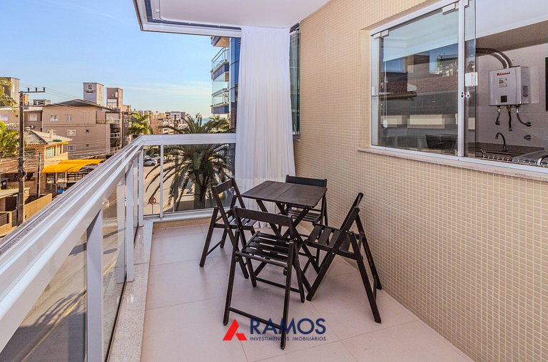 1067 - Apartamento para locação em Bombinhas com 03 suítes