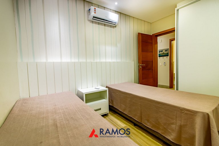 1078 - Apartamento com vista para o mar em Bombinhas