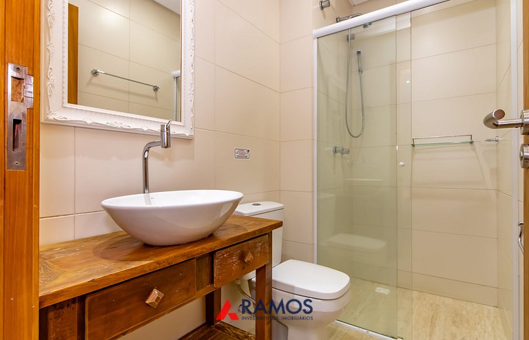 1078 - Apartamento com vista para o mar em Bombinhas