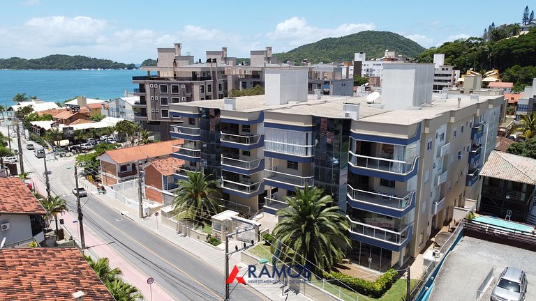 1069 Apartamento na praia de Bombinhas