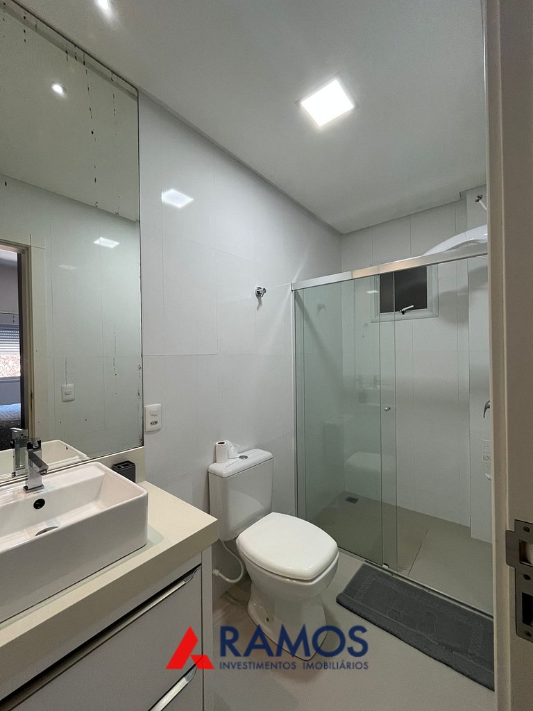 1069 Apartamento na praia de Bombinhas