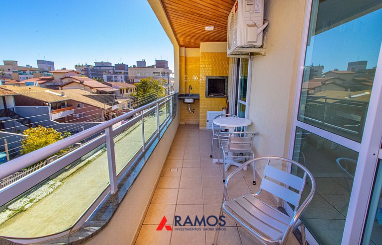 1014 - Apartamento no centro de Bombinhas