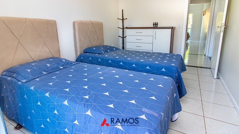1014 - Apartamento no centro de Bombinhas
