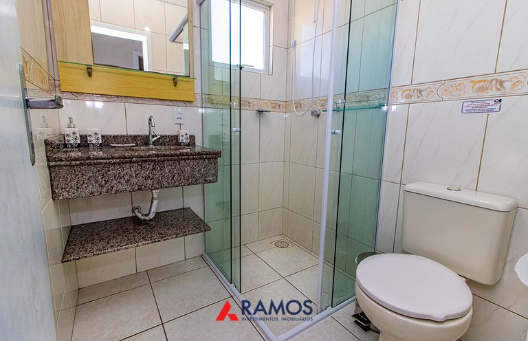 1014 - Apartamento no centro de Bombinhas