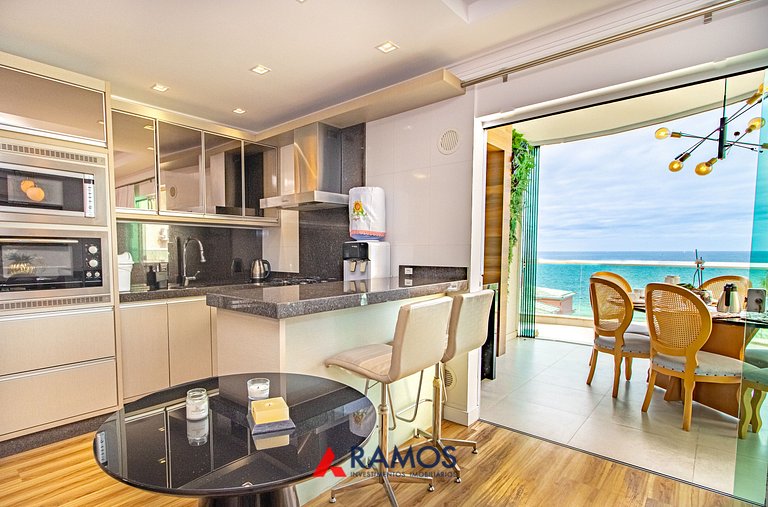 1059 - Lindo Apartamento com Vista Mar na Praia de Bombinhas